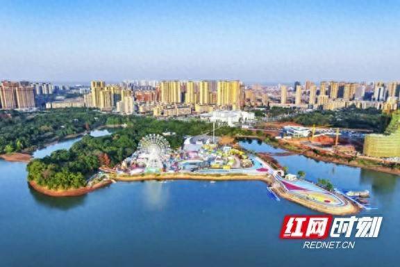 恒汇证券 碧波映灯火，沅江夏日消费“热”力足